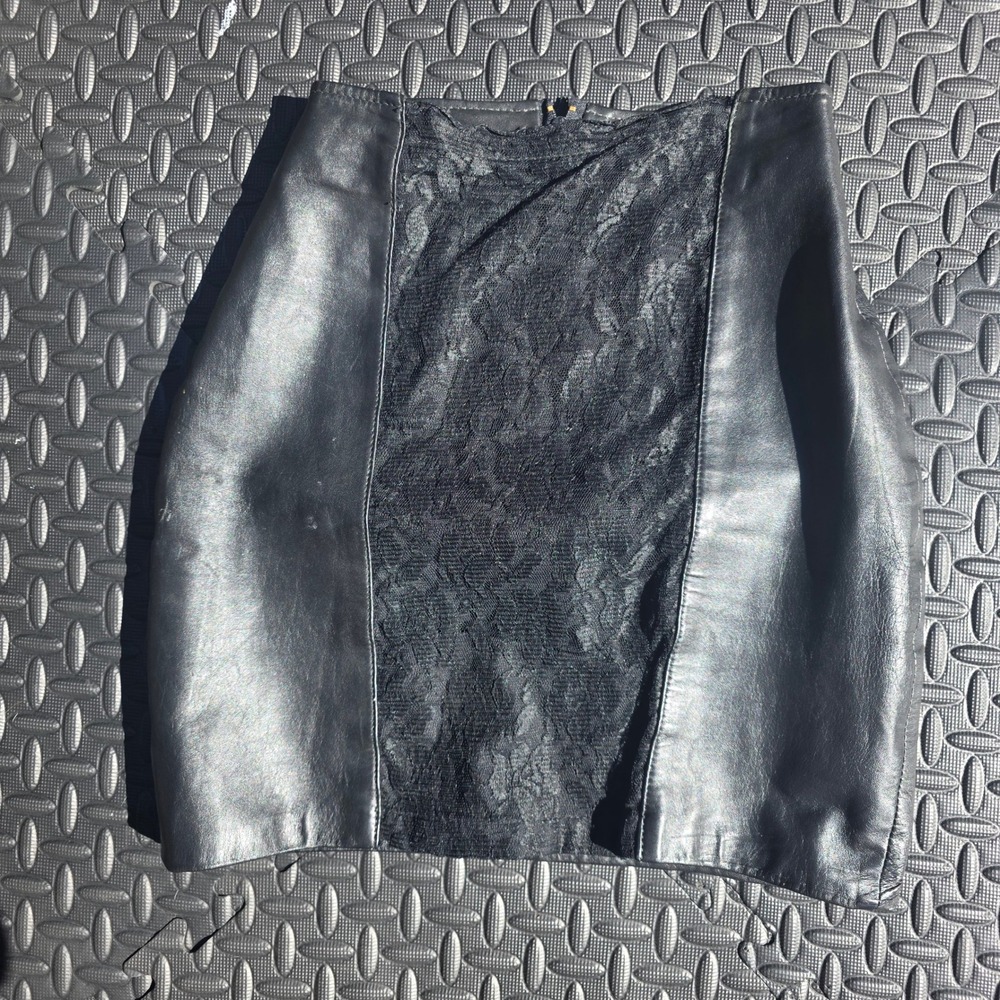 Le'Baz Vintage Black Leather Lace Front Mini Skirt Womens Small Zip Back Tailord